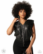 Load image into Gallery viewer, Paparazzi Accessories - SCARFed for Attention - Gunmetal