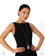 Load image into Gallery viewer, Paparazzi Accessories - Spellbinding Sparkle - White