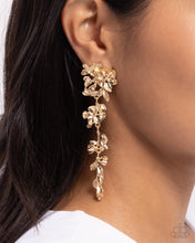 Load image into Gallery viewer, Paparazzi Accessories - Generous Garden - Gold