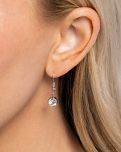 Load image into Gallery viewer, Paparazzi Accessories - Aerial Approval - Purple