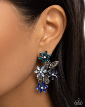 Load image into Gallery viewer, Paparazzi Accessories - Aerial Award - Blue