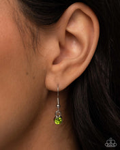 Load image into Gallery viewer, Paparazzi Accessories - Captivating Class - Complete Look