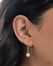 Load image into Gallery viewer, Paparazzi Accessories - Complete Look - Starfish Solo - Orange