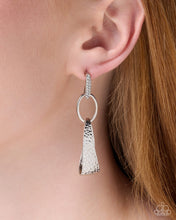 Load image into Gallery viewer, Paparazzi Accessories - Chic Contrast - White