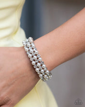 Load image into Gallery viewer, Paparazzi Accessories - Fiercely 5th Avenue - Complete Trend Blend