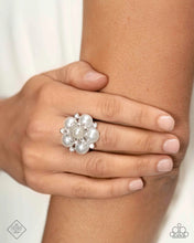 Load image into Gallery viewer, Paparazzi Accessories - Fiercely 5th Avenue - Complete Trend Blend