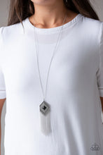 Load image into Gallery viewer, Paparazzi Accessories - Work The ROAM - Black