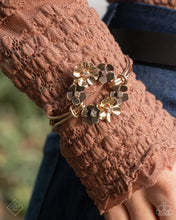 Load image into Gallery viewer, Paparazzi Accessories - Glimpses of Malibu - Complete Trend Blend