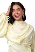 Load image into Gallery viewer, Paparazzi Accessories - Fluttering Finale - Multi