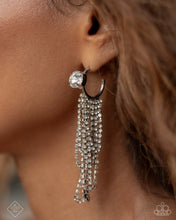 Load image into Gallery viewer, Paparazzi Accessories - Fiercely 5th Avenue - Complete Trend Blend