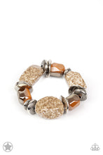 Load image into Gallery viewer, Paparazzi Accessories - Glaze of Glory - Peach