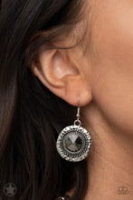 Load image into Gallery viewer, Paparazzi Accessories - Global Glamour - Silver