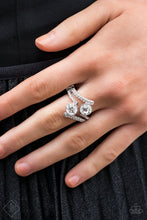 Load image into Gallery viewer, Paparazzi Accessories - Fiercely 5th Avenue - Complete Trend Blend