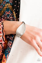 Load image into Gallery viewer, Paparazzi Accessories - Sunset Sightings - Complete Trend Blend