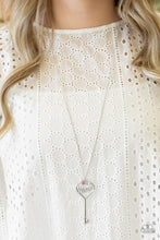 Load image into Gallery viewer, Paparazzi Accessories - The Key To Moms Heart - Pink