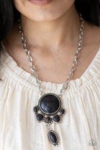 Load image into Gallery viewer, Paparazzi - Geographically Gorgeous - Black