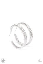 Load image into Gallery viewer, Paparazzi Accessories - GLITZY By Association - White