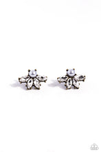 Load image into Gallery viewer, Paparazzi Accessories - Stellar Showcase - Brass
