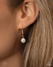Load image into Gallery viewer, Paparazzi Accessories - Cordially Chic - White
