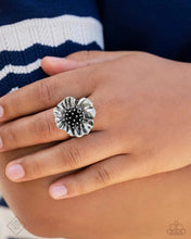 Load image into Gallery viewer, Paparazzi Accessories - Glimpses of Malibu - Complete Trend Blend
