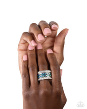 Load image into Gallery viewer, Paparazzi Accessories - Smoldering Spectacle - Green

