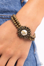 Load image into Gallery viewer, Paparazzi Accessories - Sunflower Serenity - Brass

