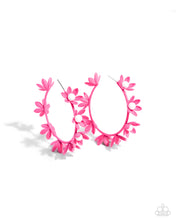 Load image into Gallery viewer, Paparazzi Accessories - Flower Vine - Pink
