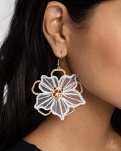 Load image into Gallery viewer, Paparazzi Accessories - Refined Recognition - Gold

