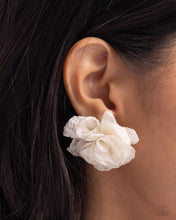 Load image into Gallery viewer, Paparazzi Accessories - Tulle Twist - White
