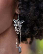 Load image into Gallery viewer, Paparazzi Accessories - Moth Master - Silver
