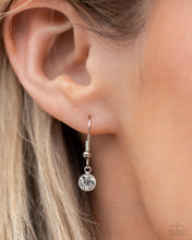 Load image into Gallery viewer, Paparazzi Accessories - Hamptons Haute - Multi
