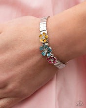 Load image into Gallery viewer, Paparazzi Accessories - Hamptons Headline - Multi
