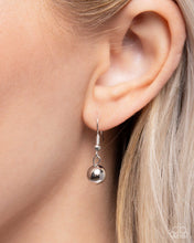 Load image into Gallery viewer, Paparazzi Accessories - Laidback Layers - Silver
