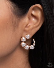 Load image into Gallery viewer, Paparazzi Accessories - Castle Courting - Gold
