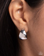 Load image into Gallery viewer, Paparazzi Accessories - Suddenly Shiny - Silver

