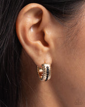 Load image into Gallery viewer, Paparazzi Accessories - Serrated Shimmer - Gold
