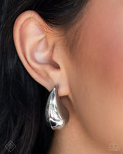 Load image into Gallery viewer, Paparazzi Accessories - Raindrop Reveal - Silver
