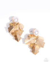 Load image into Gallery viewer, Paparazzi Accessories - Mermaid Memorate - Gold
