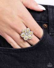 Load image into Gallery viewer, Paparazzi Accessories - Petaled Promenade - Yellow
