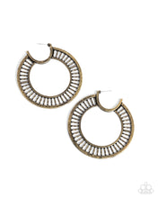 Load image into Gallery viewer, Paparazzi Accessories - Set the Scene - Brass

