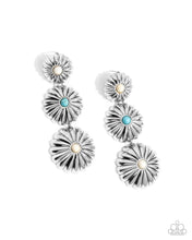 Load image into Gallery viewer, Paparazzi Accessories - Complete Look - White
