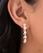 Load image into Gallery viewer, Paparazzi Accessories - Shimmery Scope - Rose Gold
