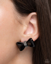 Load image into Gallery viewer, Paparazzi Accessories - Spruced Up - Black
