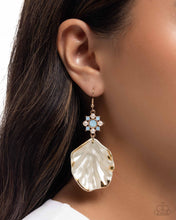 Load image into Gallery viewer, Paparazzi Accessories - Coastal Candidate - Blue
