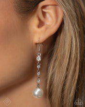 Load image into Gallery viewer, Paparazzi Accessories - Genial Glam - White
