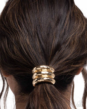 Load image into Gallery viewer, Crimped Celebrity - Gold
