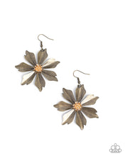 Load image into Gallery viewer, Paparazzi Accessories - Floral Fascination - Brass
