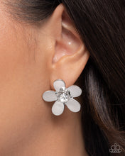 Load image into Gallery viewer, Paparazzi Accessories - Blooming Boutique - White

