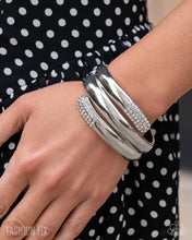 Load image into Gallery viewer, Paparazzi Accessories - Smooth Similarity - White
