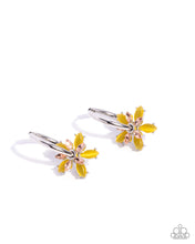 Load image into Gallery viewer, Paparazzi Accessories - Floral Freedom - Multi
